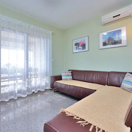 06 Holiday home