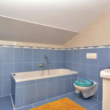 Amazing In With Kitchen *