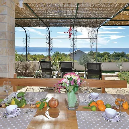 Amazing In With Kitchen Holiday home