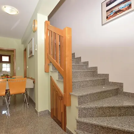 Amazing In With Kitchen * Maslenica